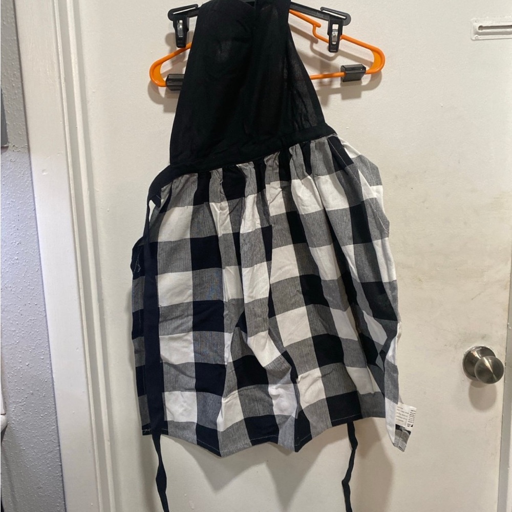 Chic Black and White Checkered Halter Apron M174